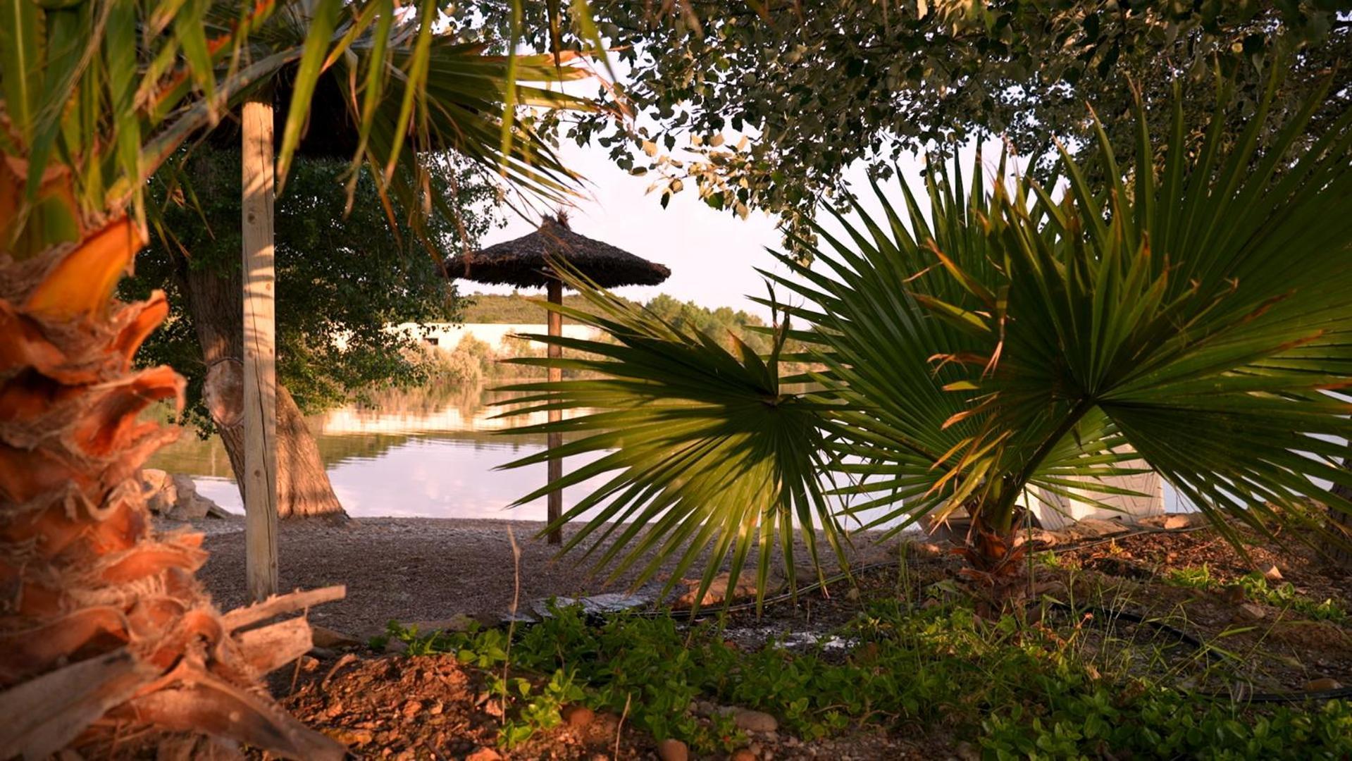 Taiga Lake Caspe Exterior photo